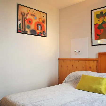 L'escadrille Hotel Mérignac