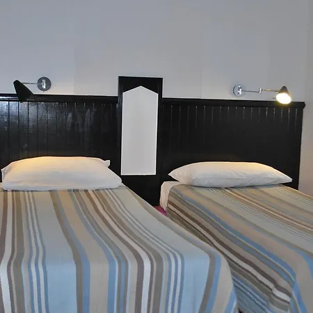 L'escadrille Hotel Mérignac