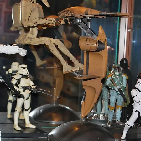L'escadrille Hotel Mérignac